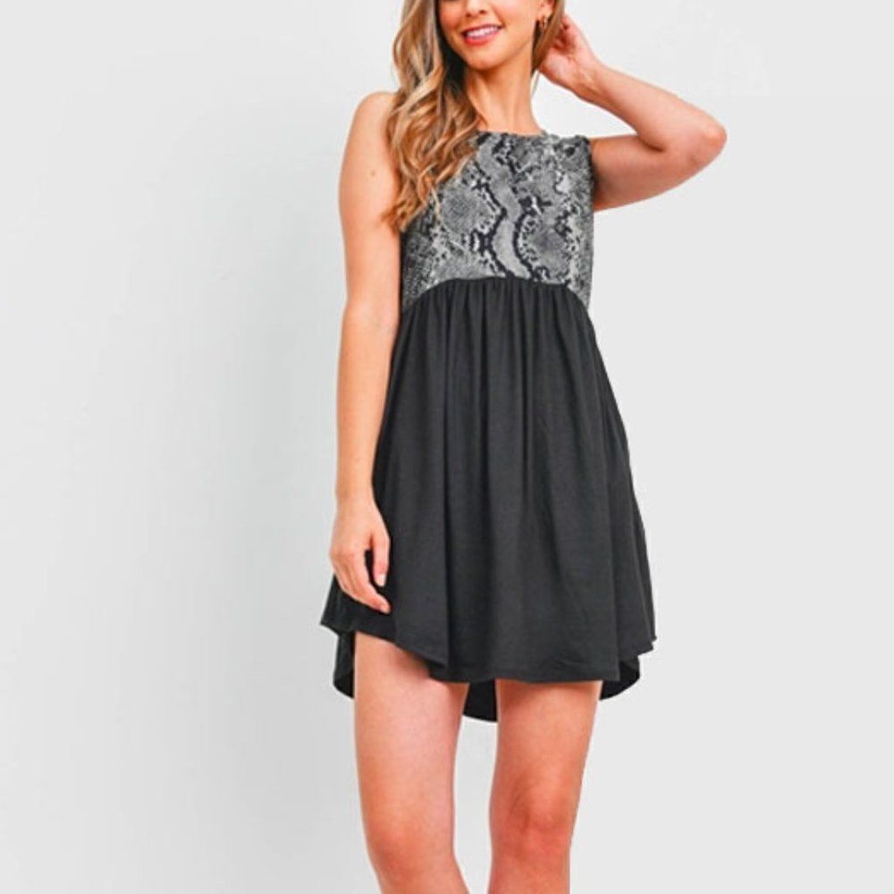 *Clearance* Perfect Peach Ladies Snake Print Dress